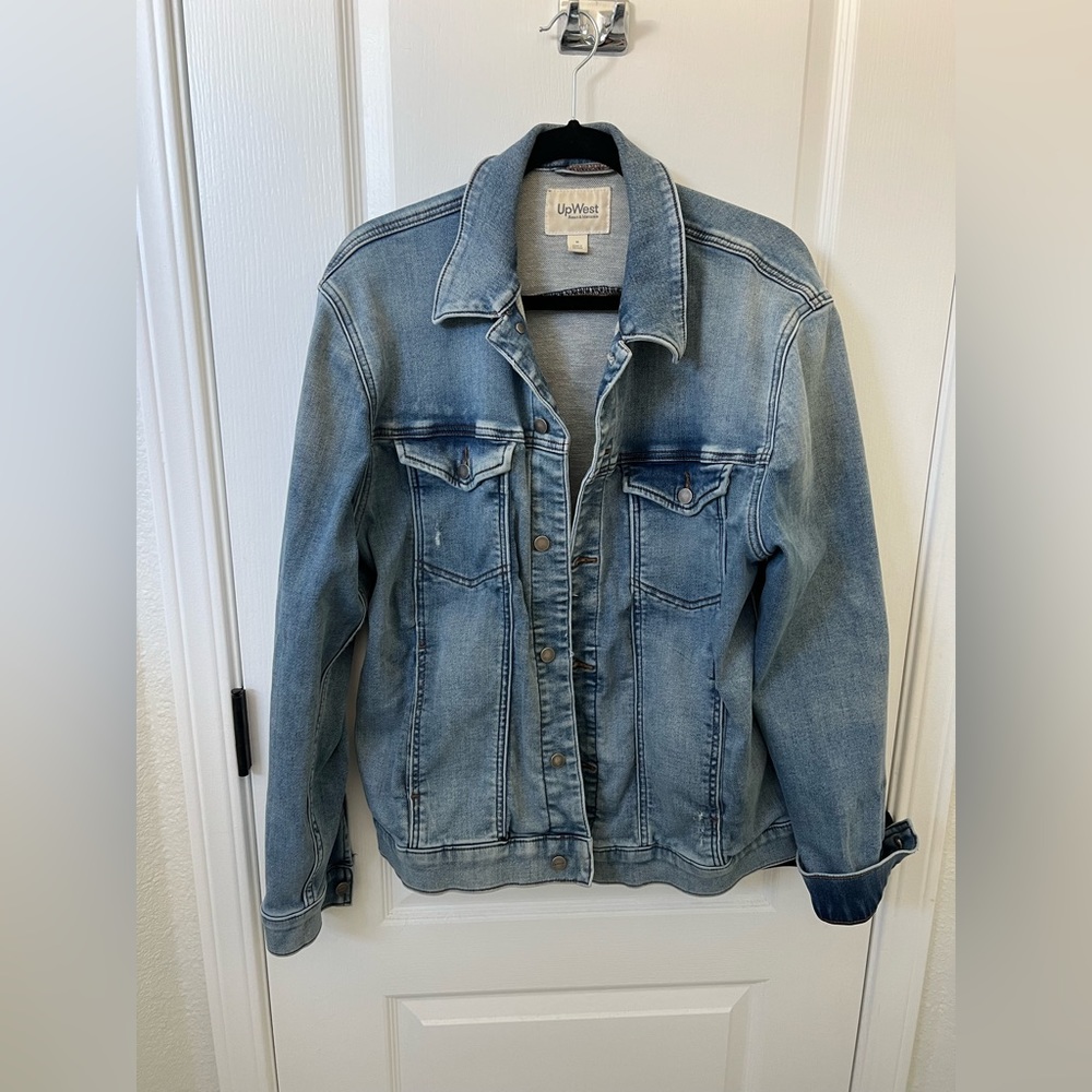 UP WEST JEAN JACKET